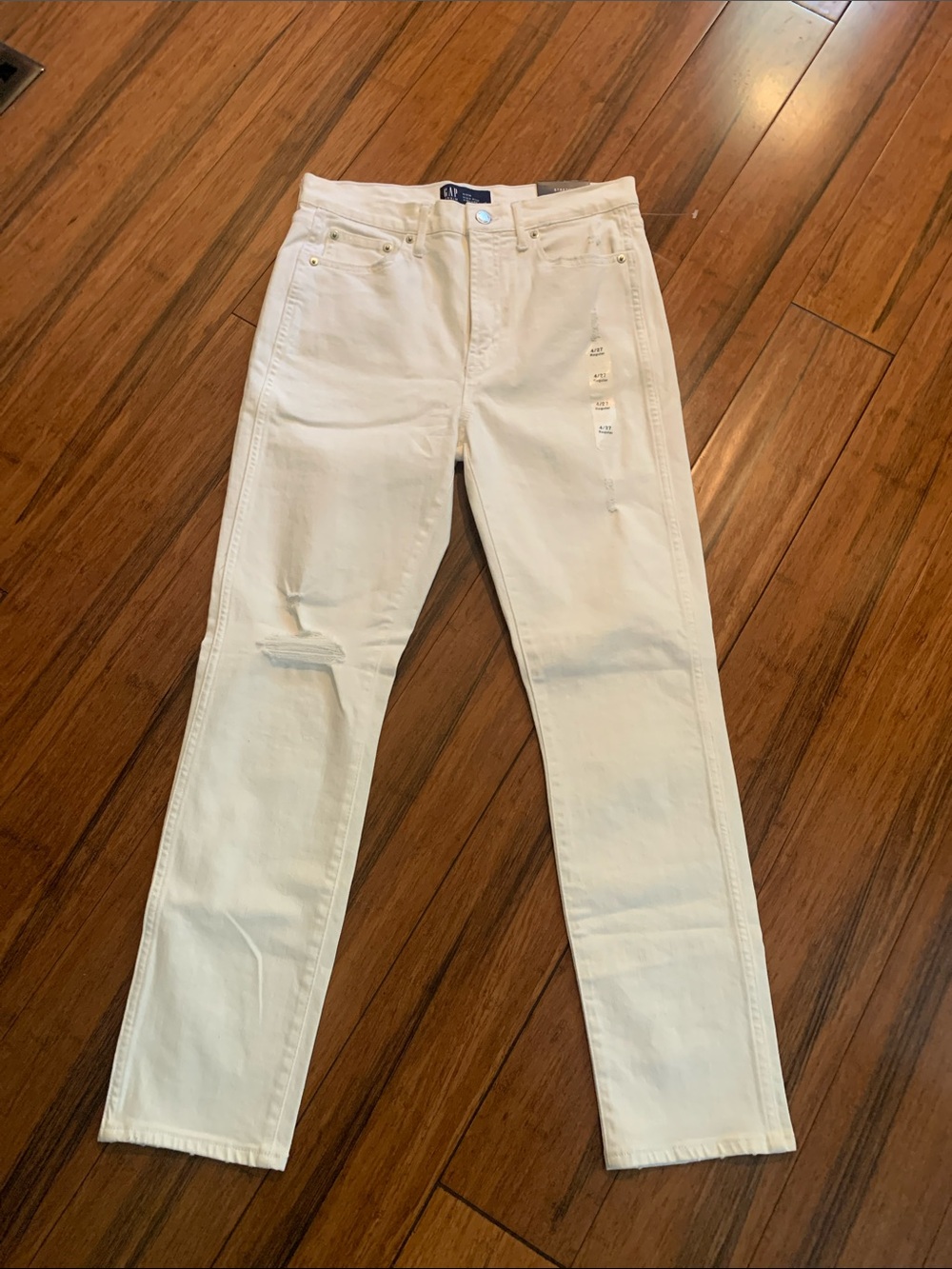 GAP White Straight-Leg Women’s Jeans